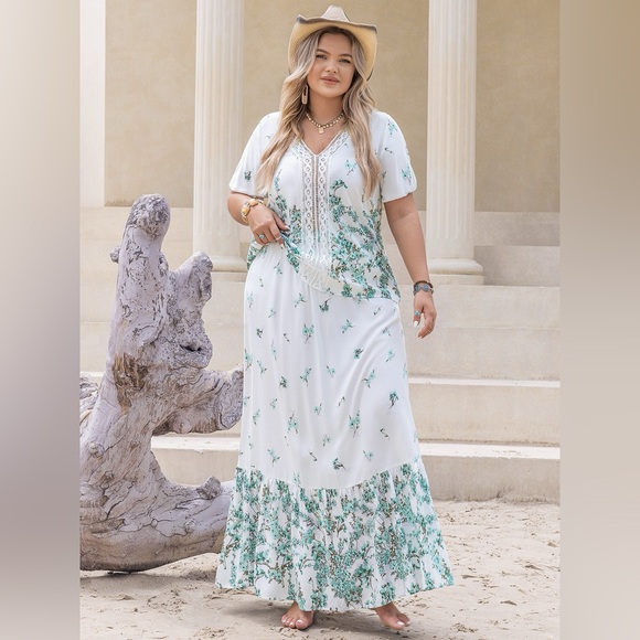 Plus Size Printed Lace Detail Short Sleeve Top and Skirt Set - Picture 1 of 10